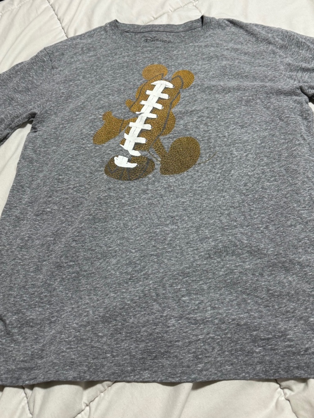 Disney Mickey Mouse Football Graphic Print T-shirt Size XL Gray